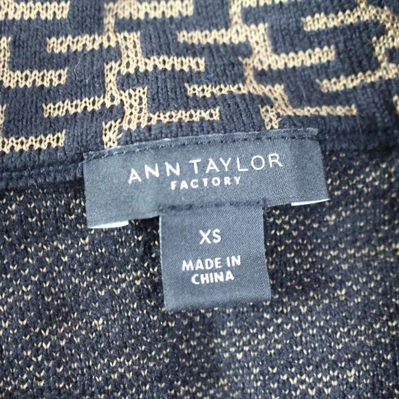 ANN TAYLOR sweater jacket - Picture 8 of 9